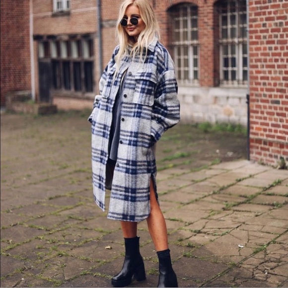 Blue Plaid Long Oversized Coat - Picture 2 of 5